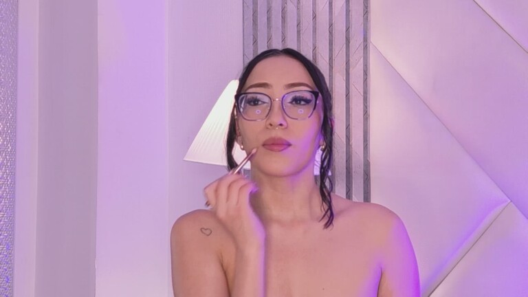 NaomiBendz's Streamate show and profile